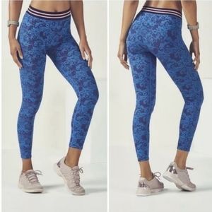 Fabletics Sabastian rose print knit leggings
